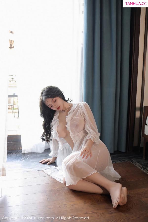   [XiuRen]高清写真图 2024.02.19 No.8106 沈思怡 妩媚美腿第40张图片